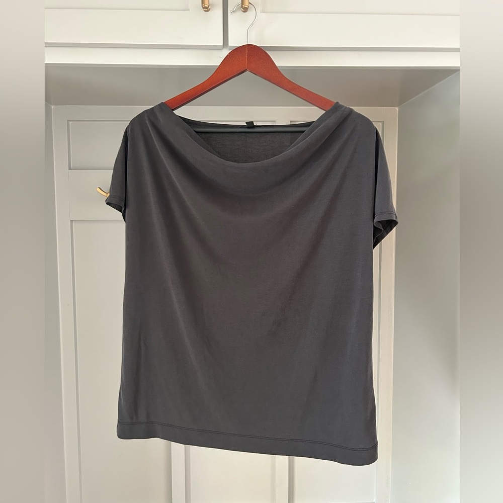 Banana Republic Crowl Neck Blouse